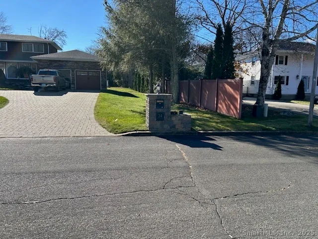 $4,500 | 24 Colonial Drive, Waterford, CT 06385