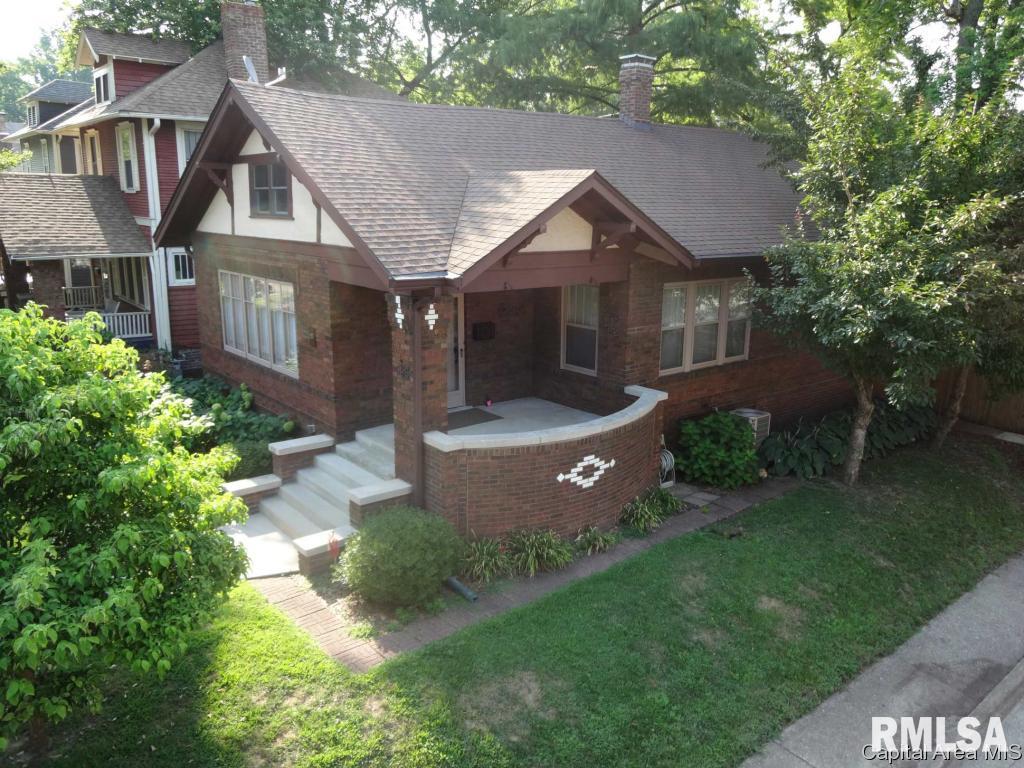 656 West Vine Street Springfield, IL 62704 - Photo 1 of 36 Gallery Image 1