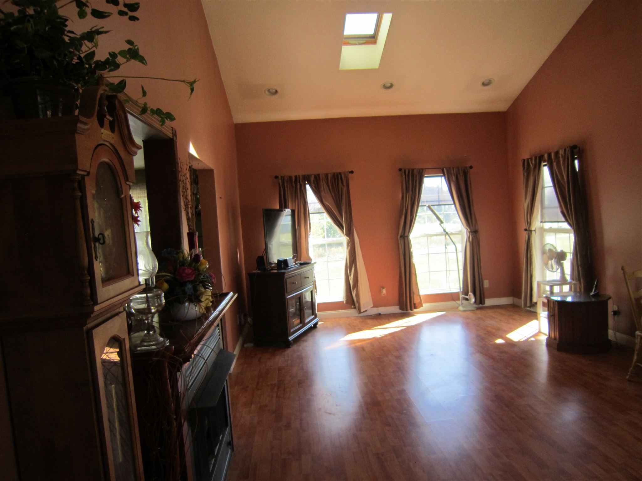 15154 Azure Road Tell City, IN 47586 - Photo 5 of 27 Gallery Image 5