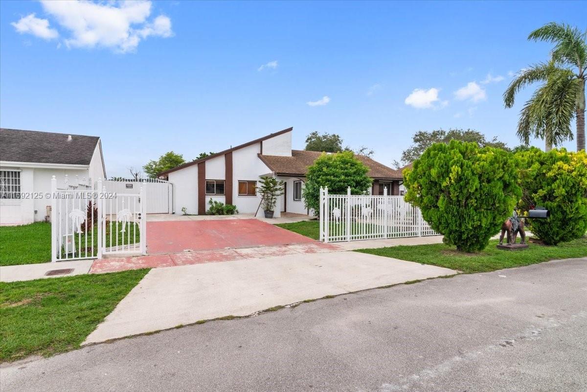 21020 Southwest 124th Ave Road Miami, FL 33177 - Photo 1 of 40 Gallery Image 1