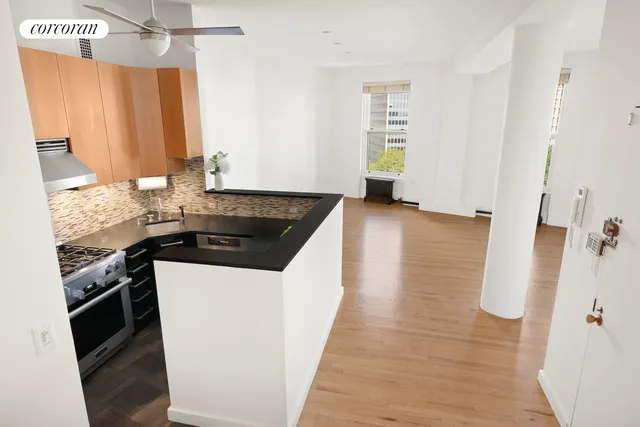 $1,725,000 | 145 Nassau Street, Unit 8A | Financial District