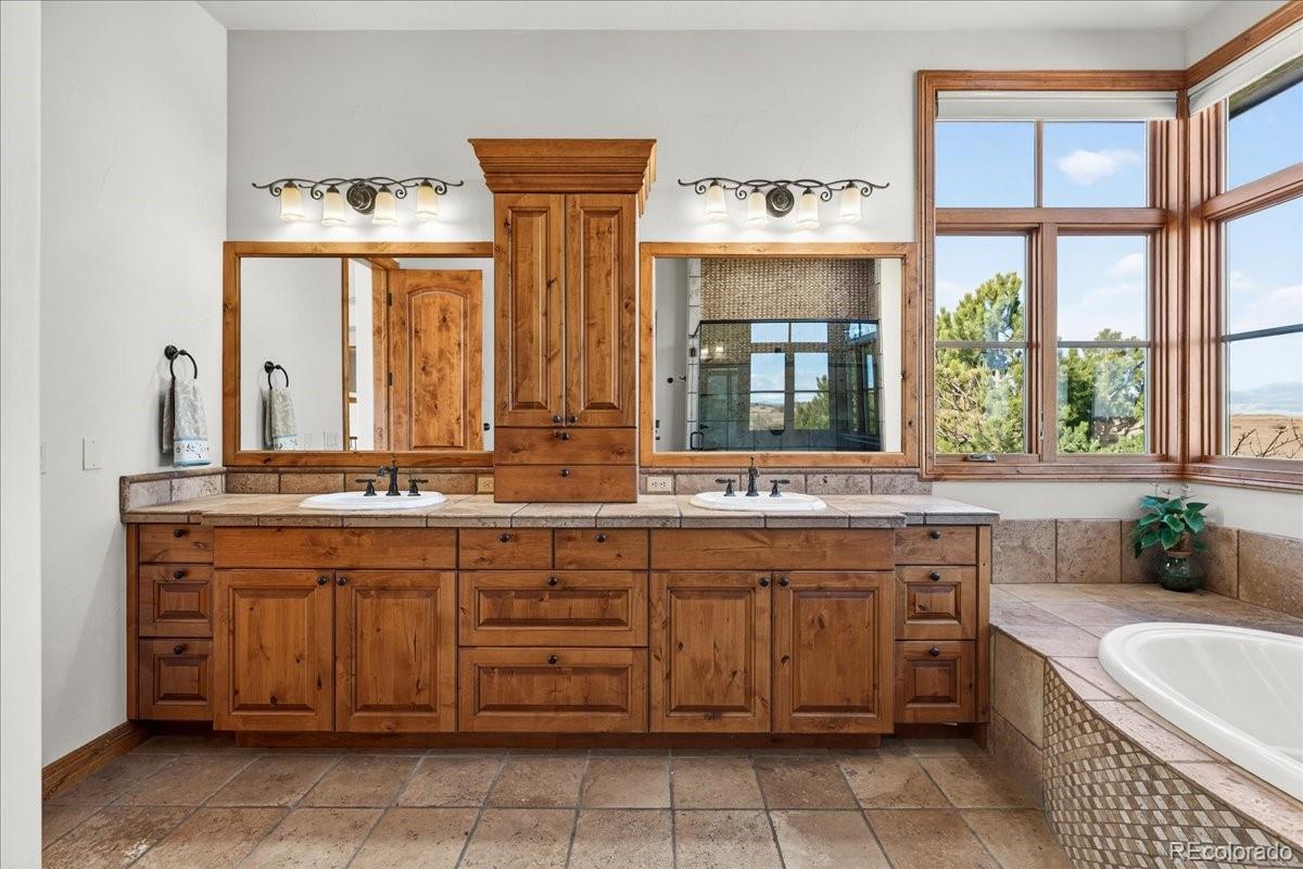 5001 Raintree Circle Parker, CO 80134 - Photo 14 of 38