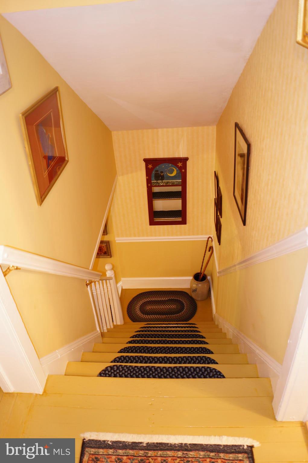 112 Maple Avenue Ridgely, MD 21660 - Photo 17 of 30 Stairway