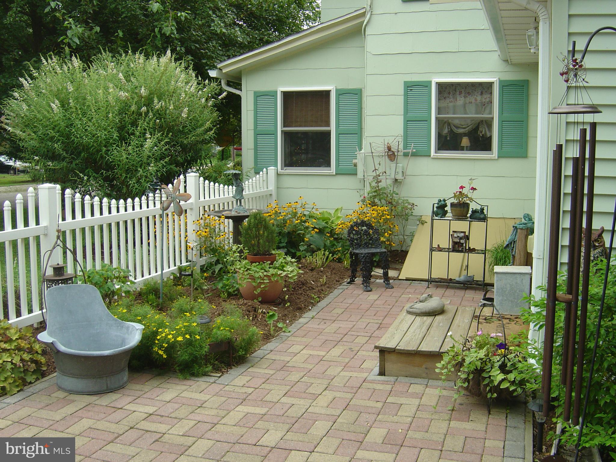 112 Maple Avenue Ridgely, MD 21660 - Photo 27 of 30 Exceptional Curb Appeal!