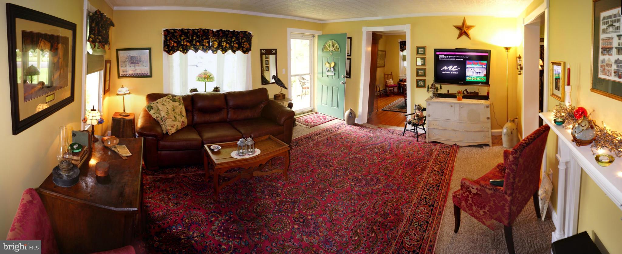 112 Maple Avenue Ridgely, MD 21660 - Photo 7 of 30 Living Room