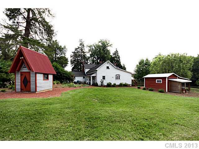 1440 Johnson Road King, NC 27021 - Photo 2 of 16 Gallery Image 2