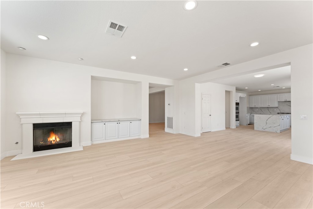 16395 Ridge Field Drive Riverside, CA 92503 - Photo 12 of 41