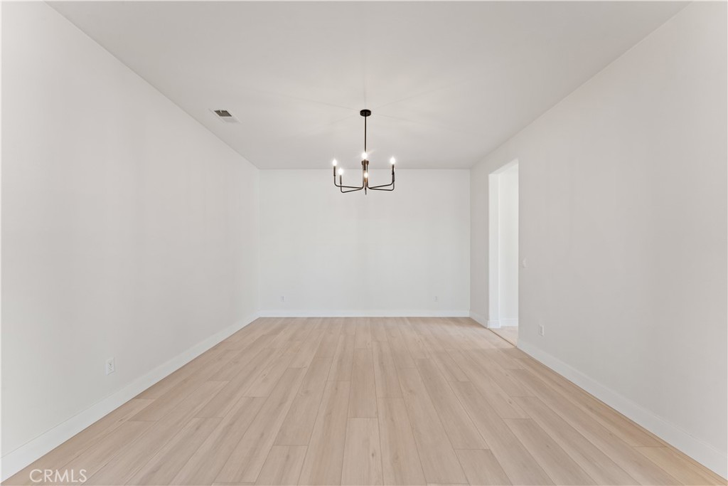 16395 Ridge Field Drive Riverside, CA 92503 - Photo 14 of 41