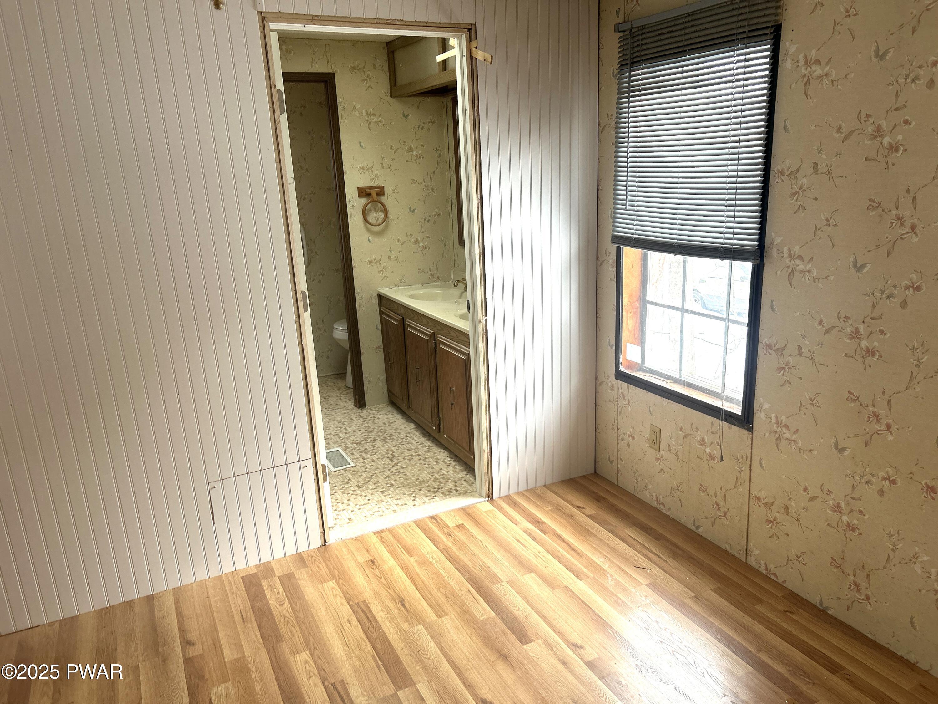 236 Well Road Greeley, PA 18425 - Photo 24 of 38 19-Bedroom