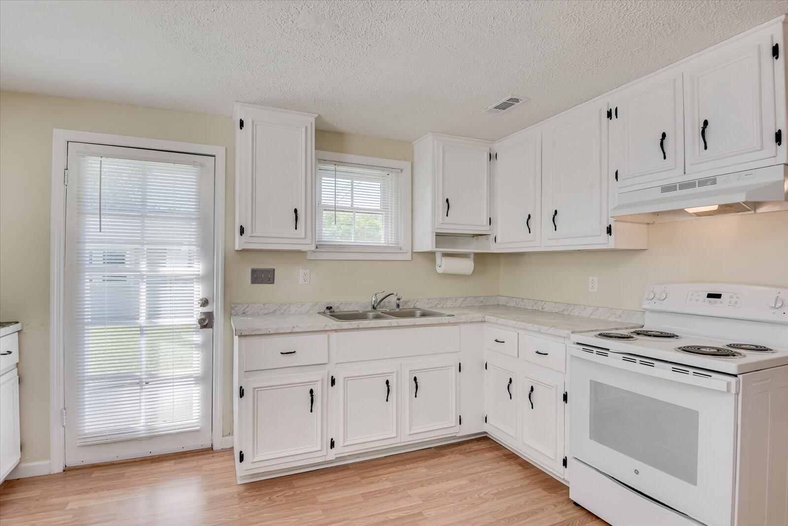 2169 Williston Road Aiken, SC 29803 - Photo 27 of 37 Gallery Image 27