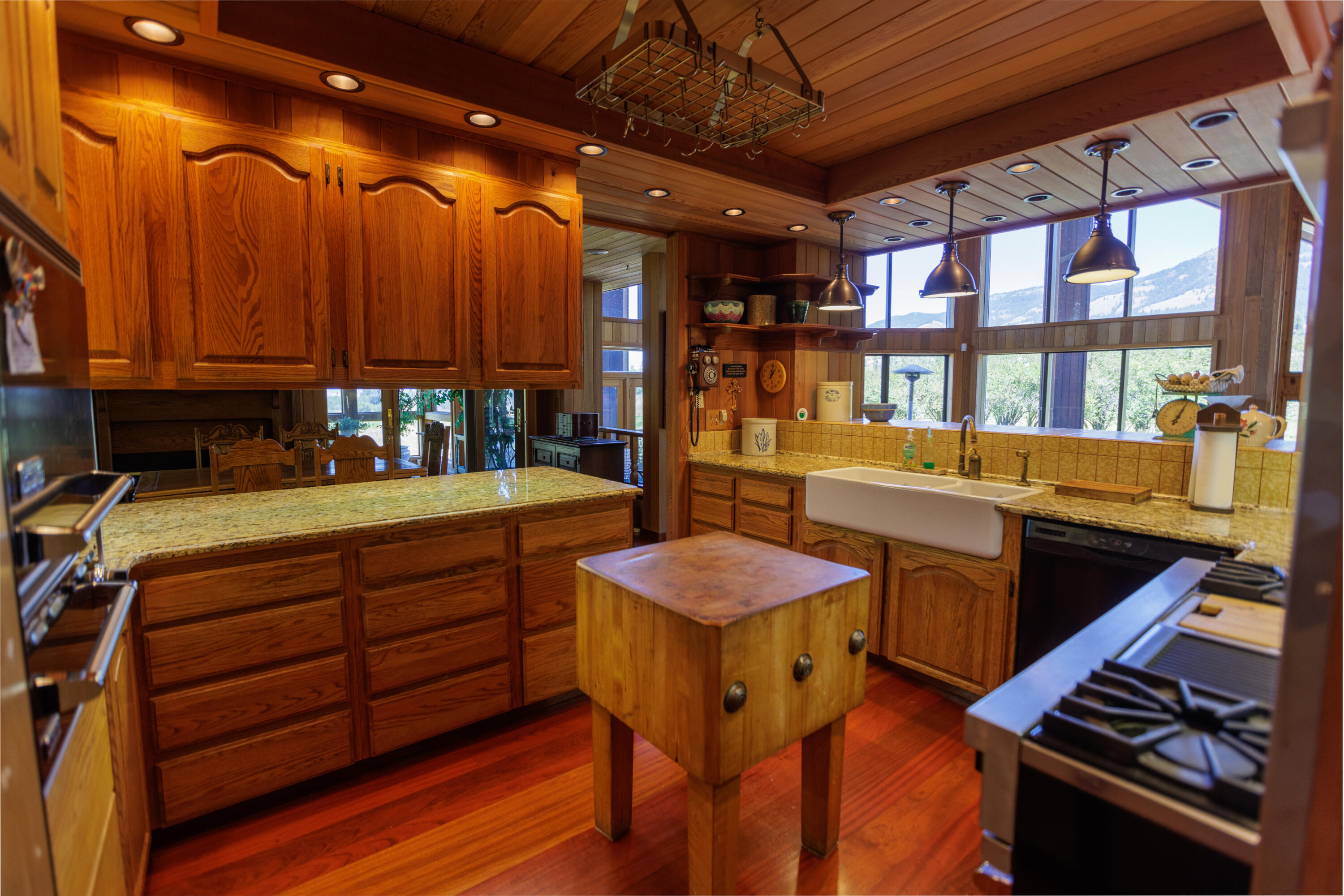 59926 Comstock Road Cove, OR 97824 - Photo 12 of 47 Main Kitchen