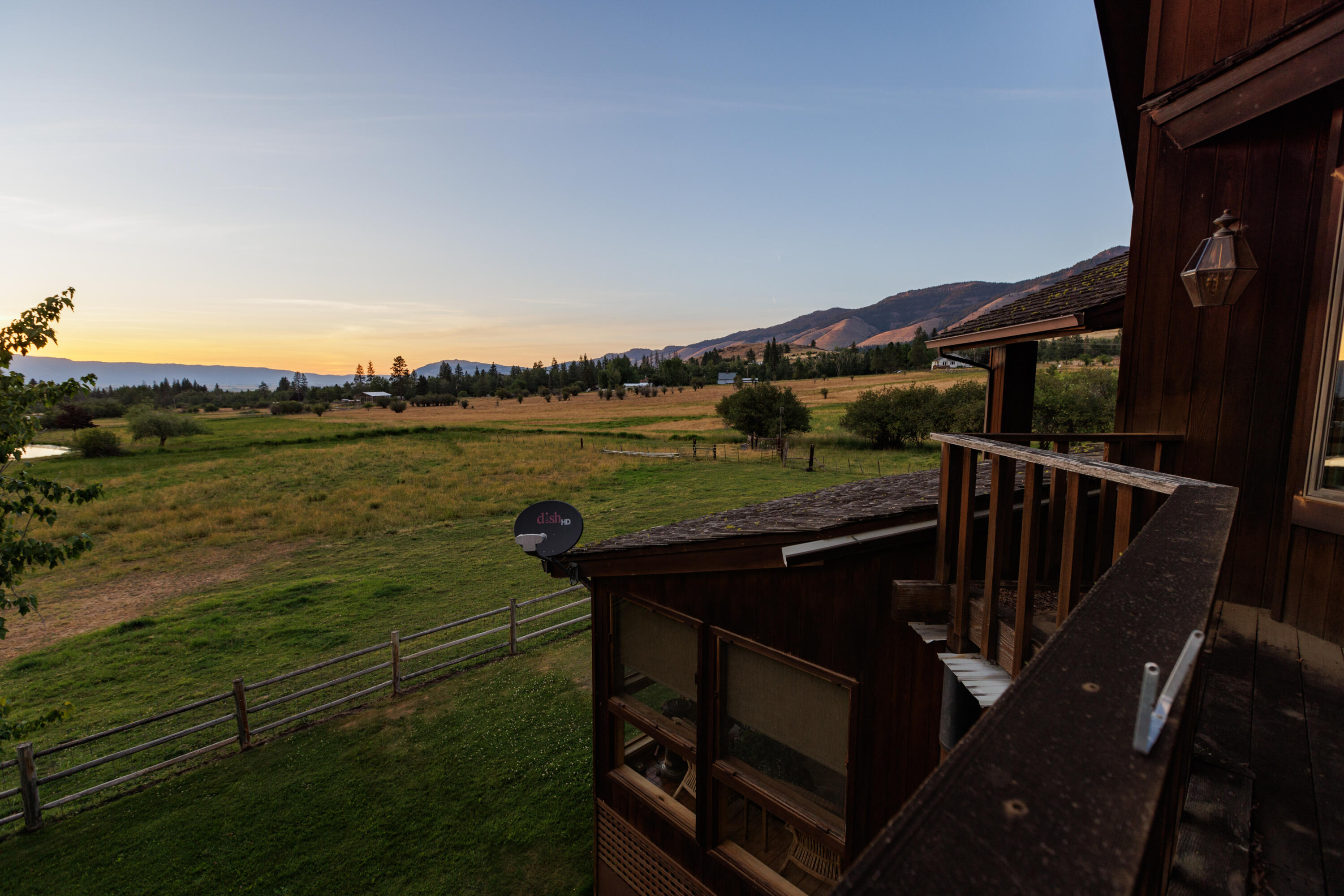 59926 Comstock Road Cove, OR 97824 - Photo 17 of 47 ER5_3513
