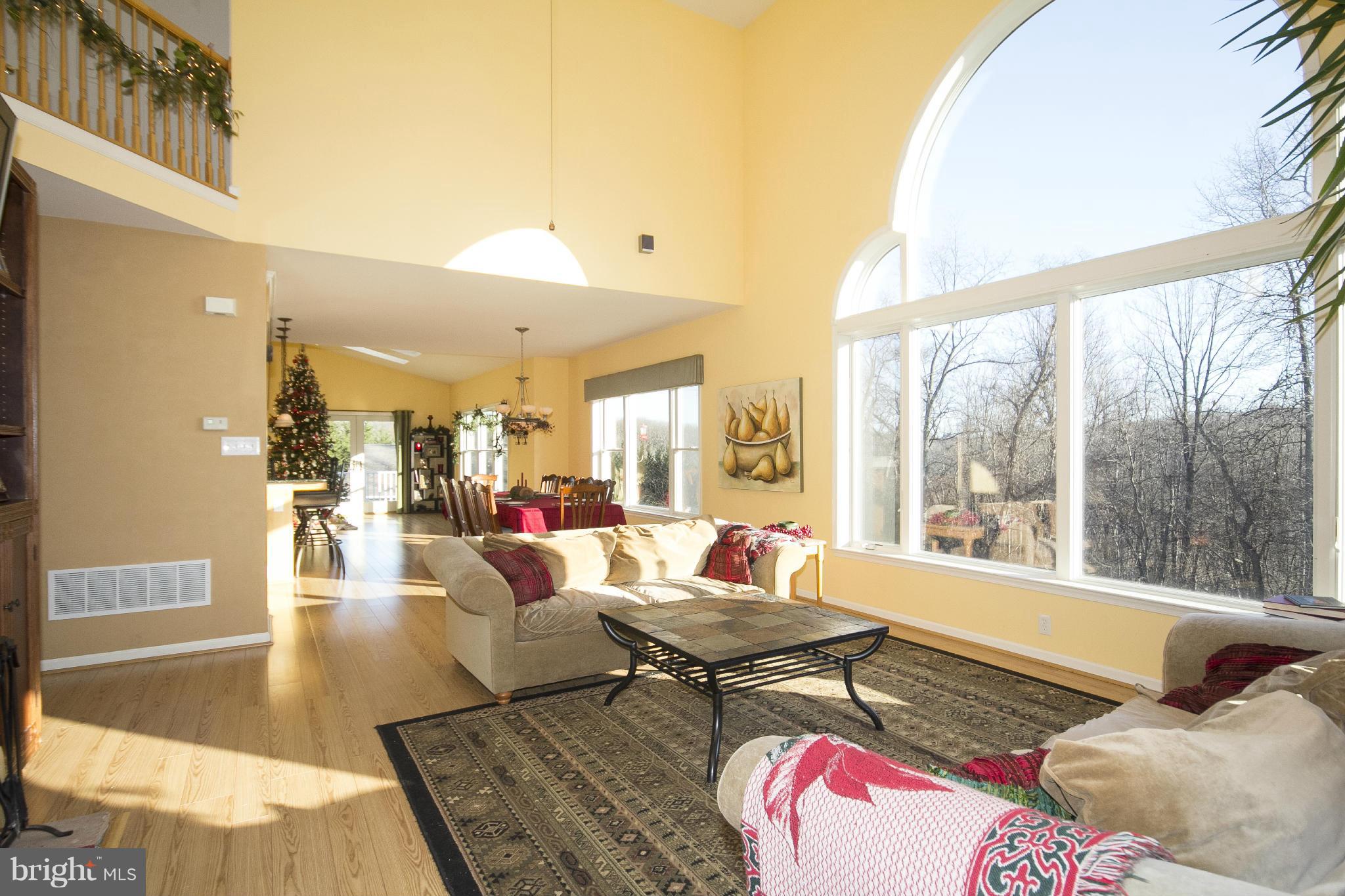 21201 Gunpowder Road Manchester, MD 21102 - Photo 2 of 29 Family Room
