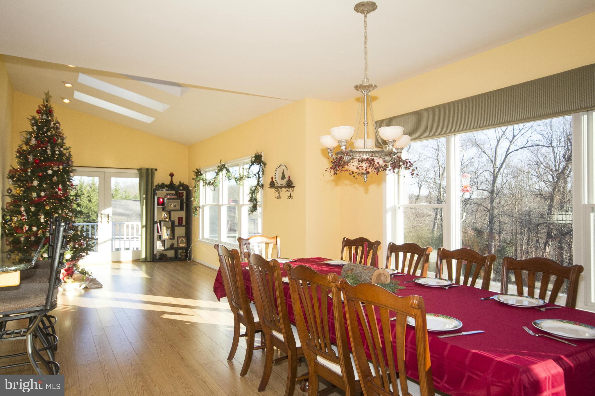 21201 Gunpowder Road Manchester, MD 21102 - Photo 8 of 29 Dining Room