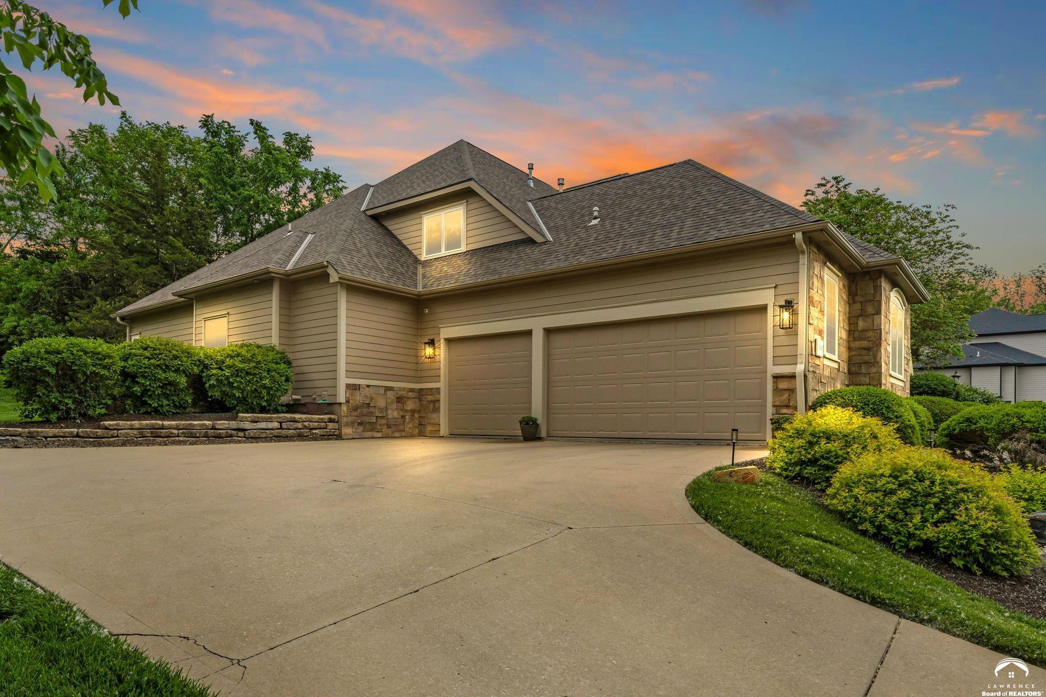 1606 Burning Tree Drive Lawrence, KS 66047 - Photo 8 of 80