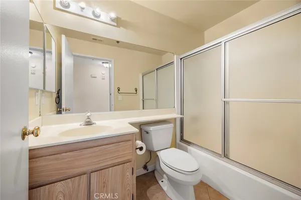 $2,700 | 409 Utica Avenue, Unit D36, Huntington Beach, CA 92648