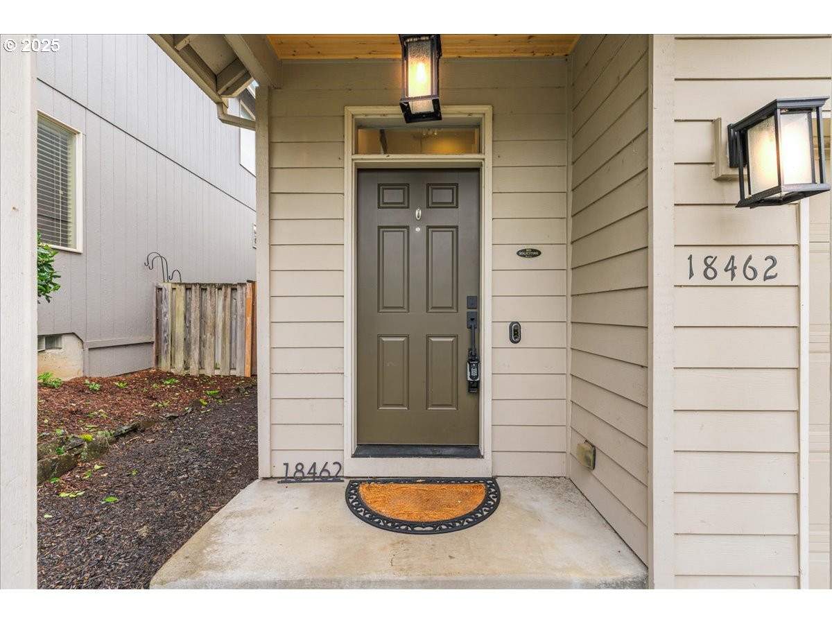 18462 Southeast Langensand Road Sandy, OR 97055 - Photo 2 of 44