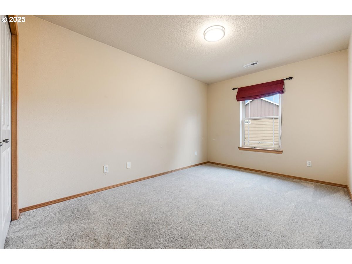 18462 Southeast Langensand Road Sandy, OR 97055 - Photo 34 of 44