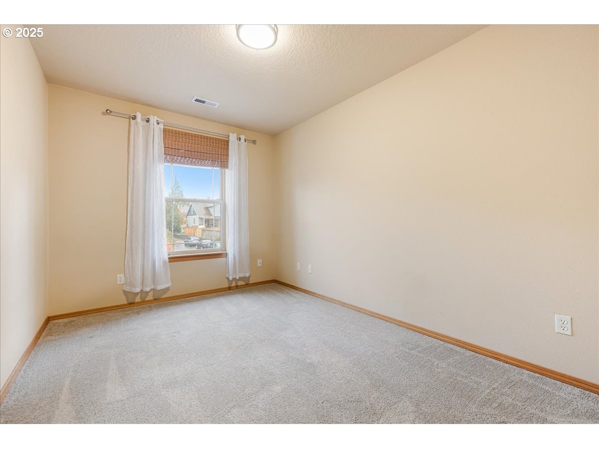 18462 Southeast Langensand Road Sandy, OR 97055 - Photo 36 of 44