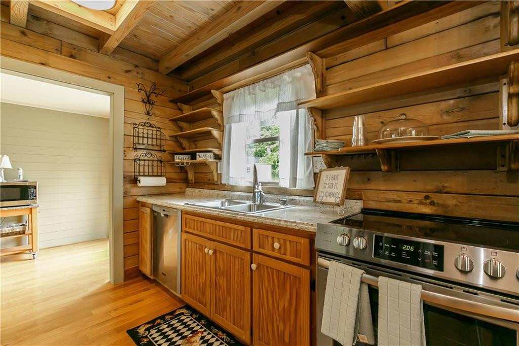 515 Ivey Road Graham, NC 27253 - Photo 12 of 31 Gallery Image 12