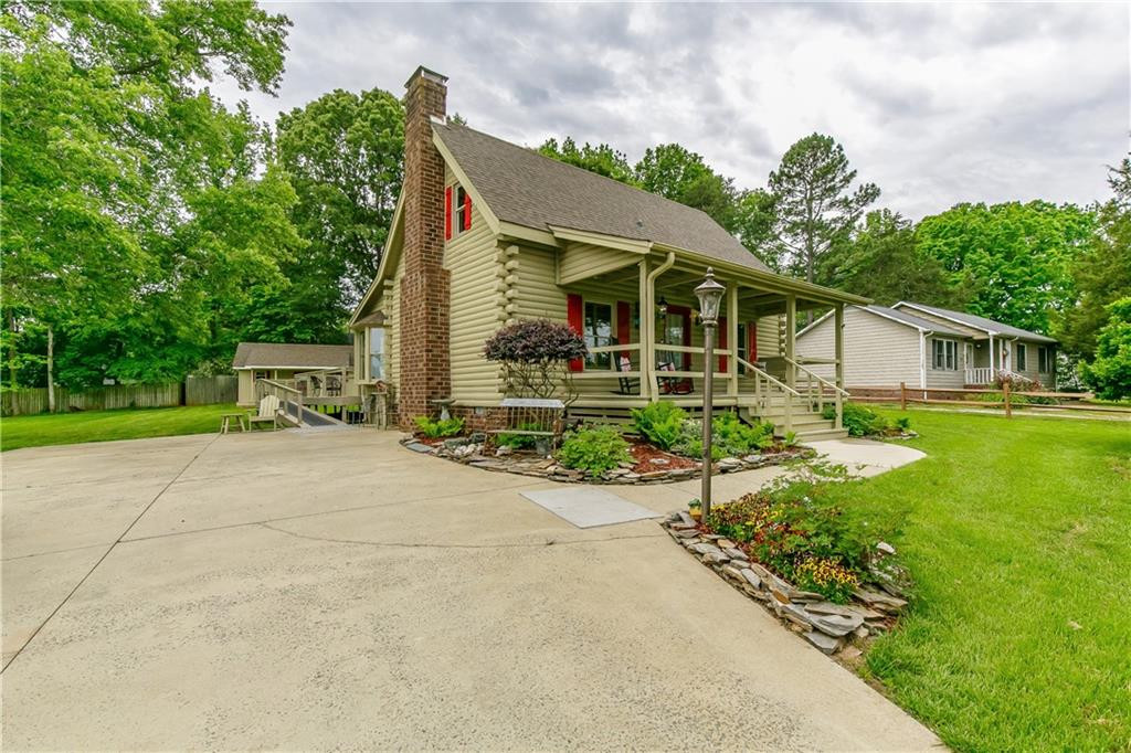 515 Ivey Road Graham, NC 27253 - Photo 3 of 31 Gallery Image 3