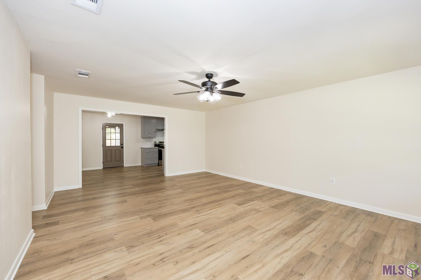 14776 Colonel Allen Court Baton Rouge, LA 70816 - Photo 9 of 31