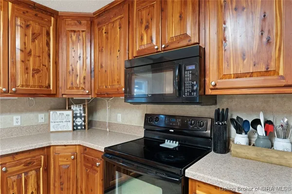 $185,000 | 12733 Yellowbanks Trail, Unit LOT 161 N, Dale, IN 47523