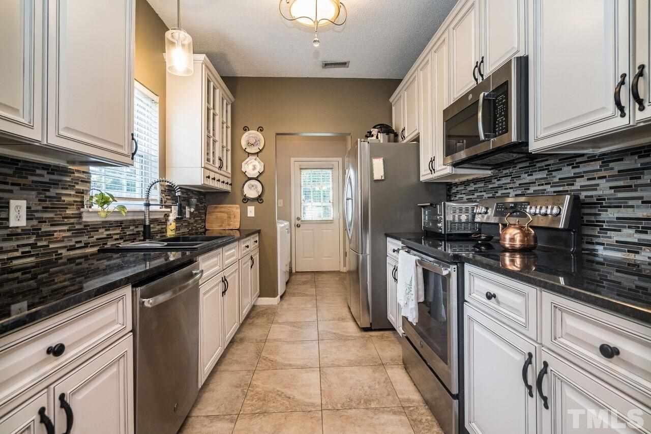 212 Highgate Circle Wake Forest, NC 27587 - Photo 9 of 24