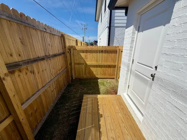 $2,100 | 115 Penny Lane, Valparaiso, FL 32580