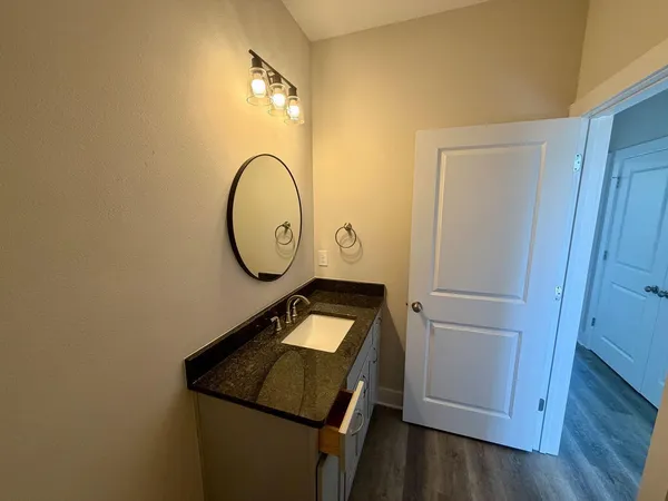 $2,100 | 115 Penny Lane, Valparaiso, FL 32580