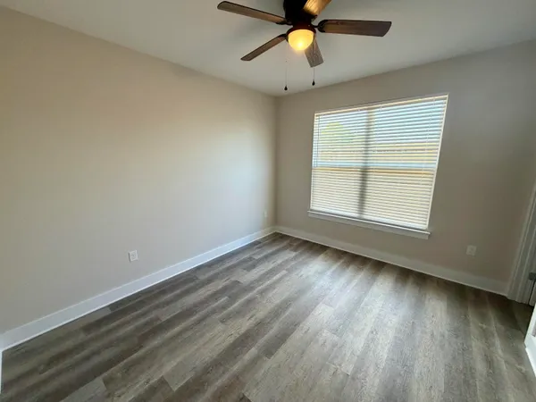 $2,100 | 115 Penny Lane, Valparaiso, FL 32580