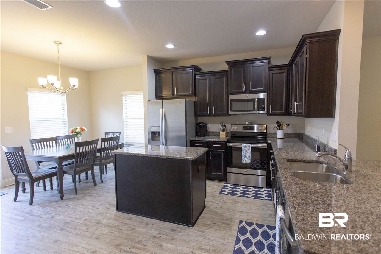7637 Kari Lane Daphne, AL 36526 - Photo 12 of 28