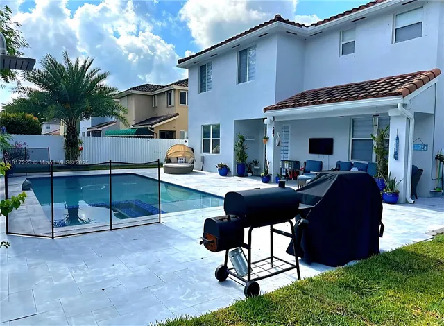 $1,200,000 | 14121 Southwest 152nd Terrace, Miami, FL 33177