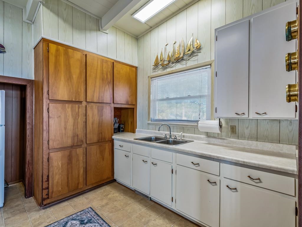 2475 Surf Road Ochlockonee Bay, FL 32346 - Photo 13 of 39 Gallery Image 13