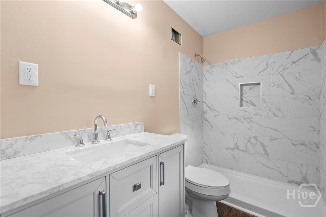 100 Westwood Drive Rincon, GA 31326 - Photo 22 of 32 Master Bathroom