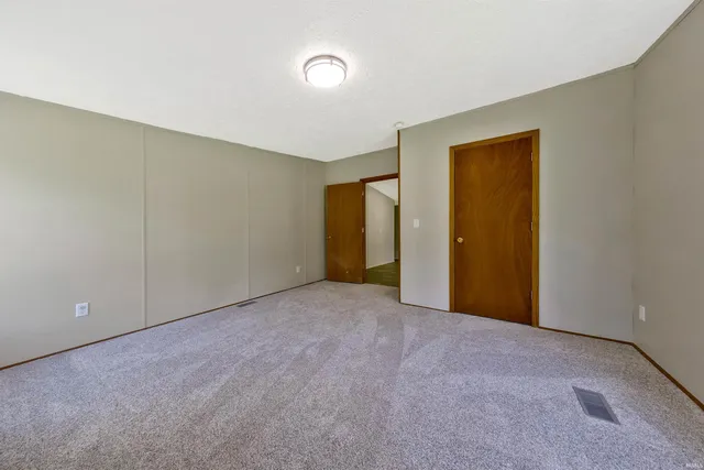 $169,900 | 17 Trestle Road, Taswell, IN 47175