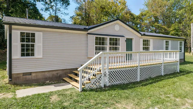 $169,900 | 17 Trestle Road, Taswell, IN 47175