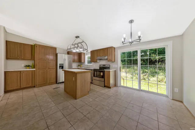 $169,900 | 17 Trestle Road, Taswell, IN 47175