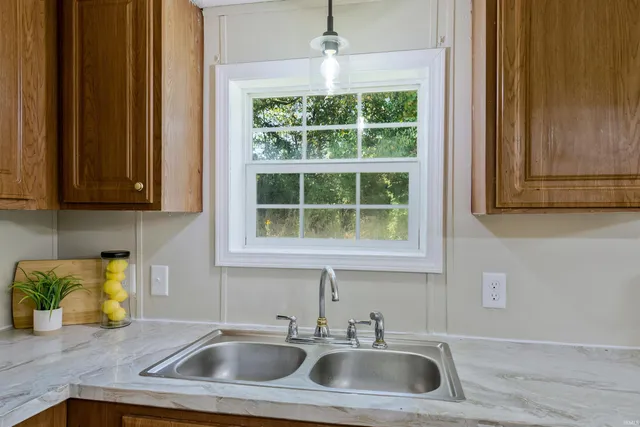 $169,900 | 17 Trestle Road, Taswell, IN 47175