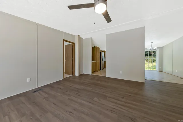 $169,900 | 17 Trestle Road, Taswell, IN 47175