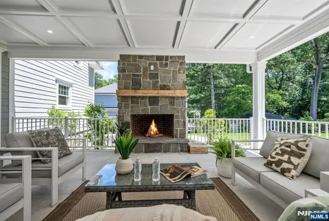 $3,499,000 | 520 Clinton Avenue, Wyckoff, NJ 07481
