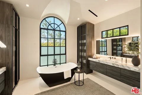 $10,850,000 | 155 North Anita Avenue, Los Angeles, CA 90049