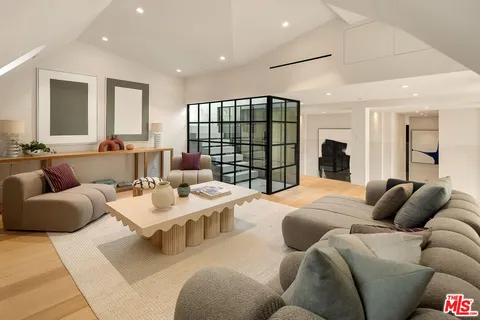 $10,850,000 | 155 North Anita Avenue, Los Angeles, CA 90049
