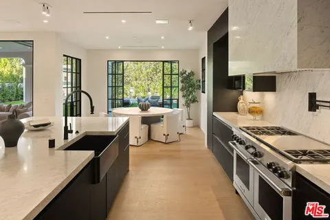 $10,850,000 | 155 North Anita Avenue, Los Angeles, CA 90049