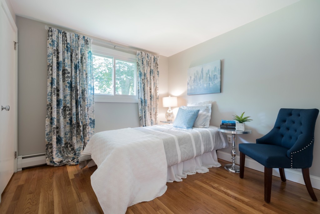 120 Lovejoy Road Andover, MA 01810 - Photo 14 of 20 Gallery Image 14