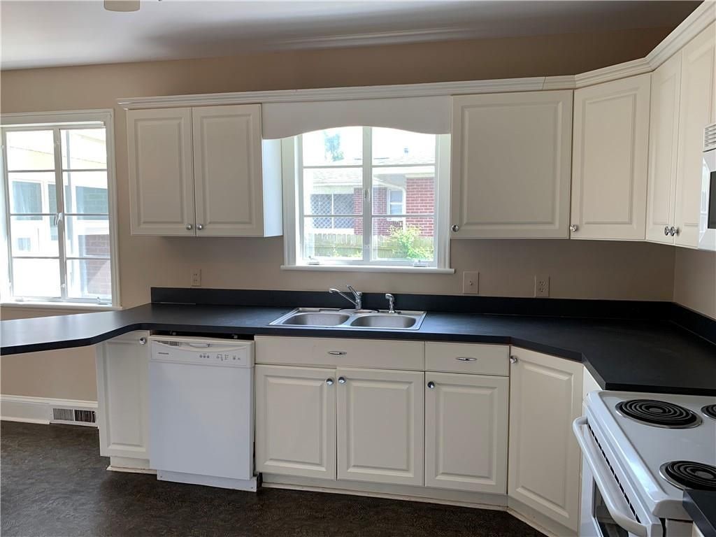 610 College Heights Road Anderson, SC 29621 - Photo 8 of 26