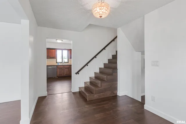 $369,000 | 1560 Lick Creek Road, Anna, IL 62906