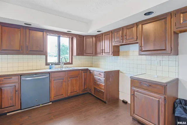 $369,000 | 1560 Lick Creek Road, Anna, IL 62906