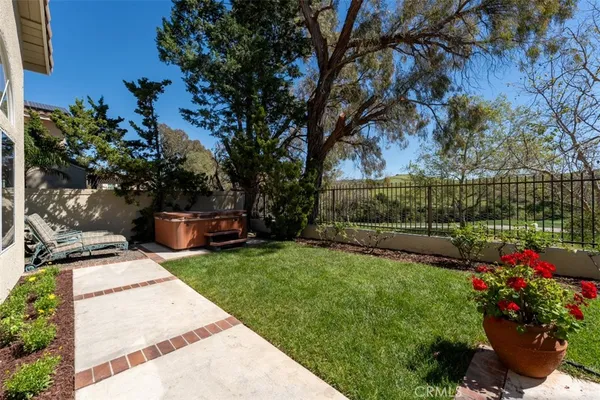 a view of a garden with flowers
