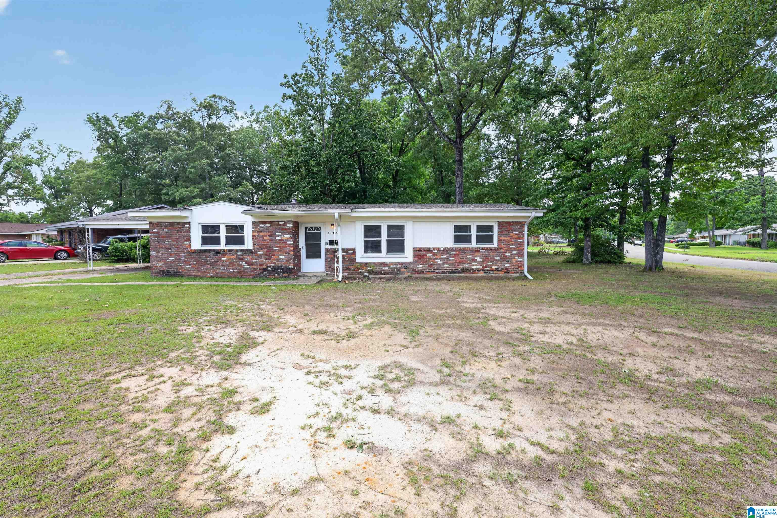 4504 Delray Road Montgomery, AL 36116 - Photo 2 of 32